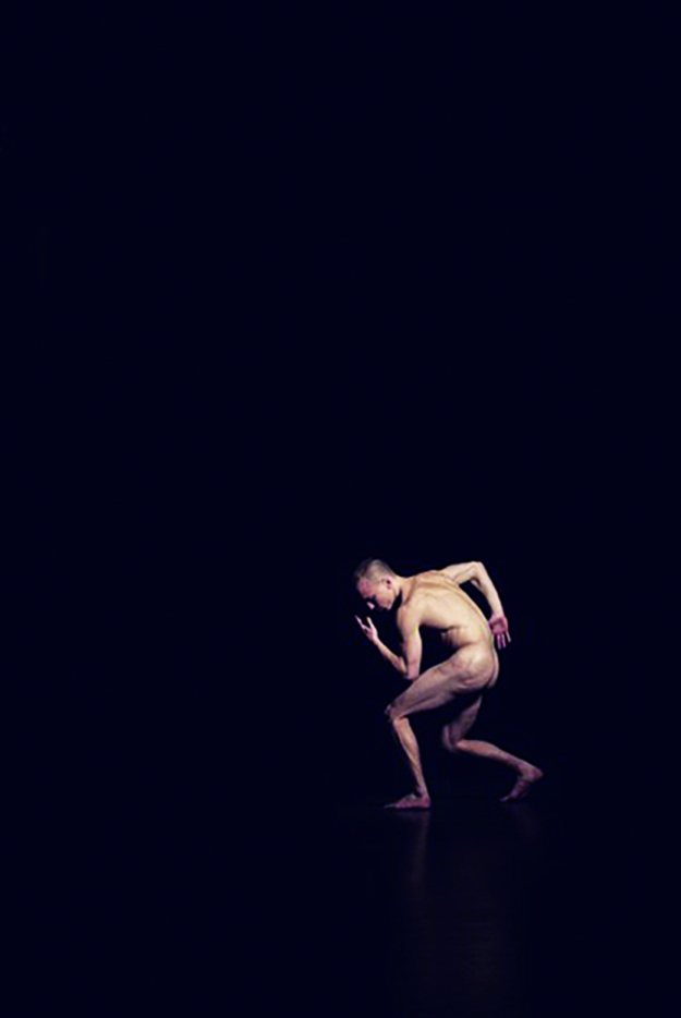 Dancer Jon Stage in HUMAN DOING. Photo: Paw Friis.